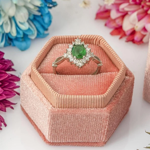 Oval Yeşil Zirkon Taşlı Tektaş Gümüş Bayan Yüzük - Resim 3