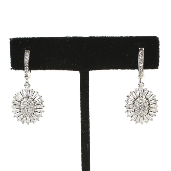 925 Ayar Gümüş Ayçiçek Model Baget Taşlı Küpe ürün görseli 1