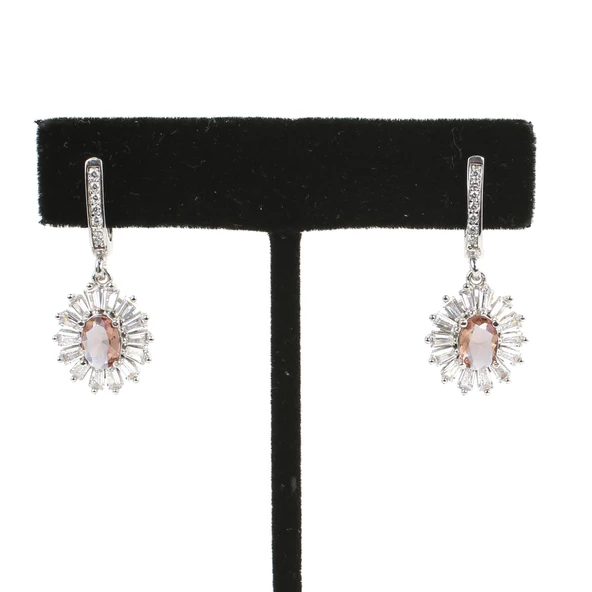 925 Ayar Gümüş Minik Oval Zultanit ve Baget Taş Küpe ürün görseli 1