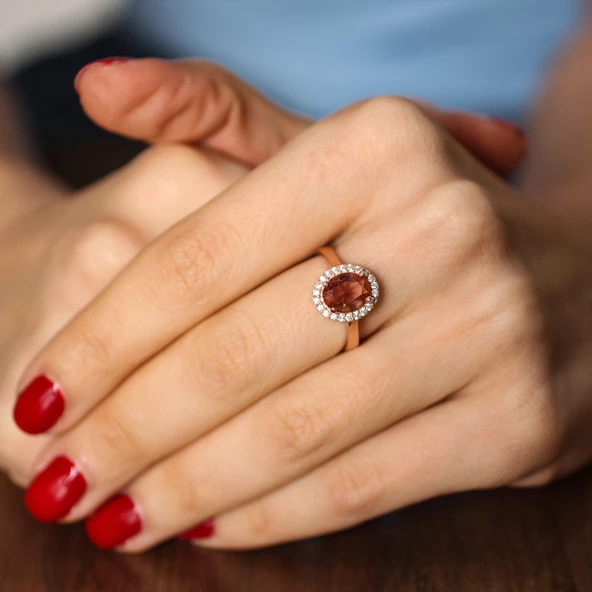 925 Ayar Gümüş Oval Zultanit Taşlı Yüzük ürün görseli