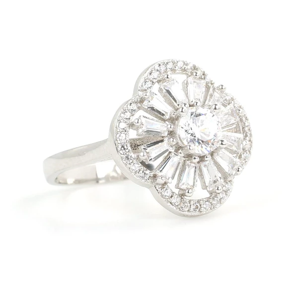 925 Ayar Gümüş Yonca Modeli Baget ve Zirkon Taşlı Yüzük - Resim 2