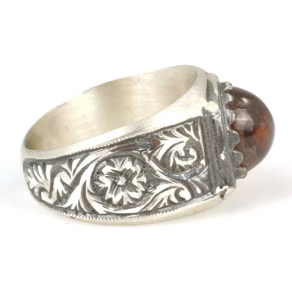 925 Ayar Gümüş Yuvarlak Sıkma Kehribar Taşlı Elişi Kalemli Erkek Yüzük - Resim 3