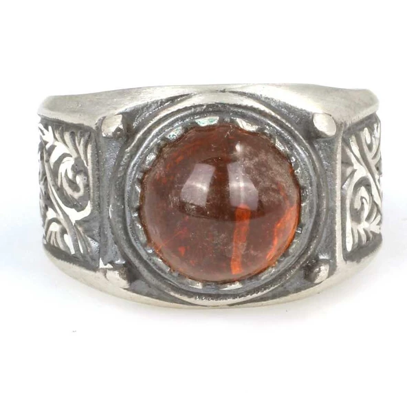 925 Ayar Gümüş Yuvarlak Sıkma Kehribar Taşlı Elişi Kalemli Erkek Yüzük - Resim 4