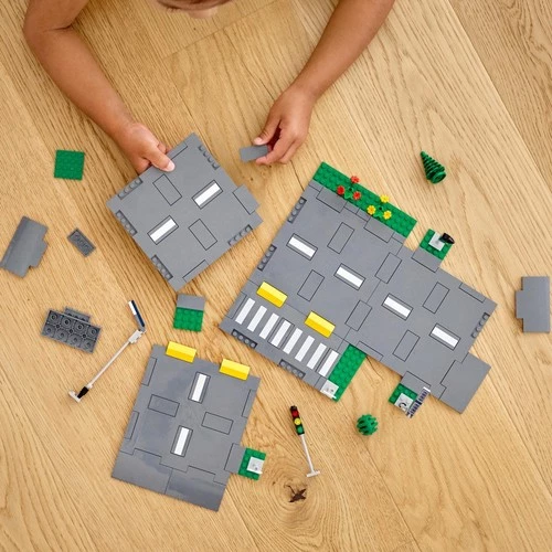 Lego City 60304 Road Plates - 8