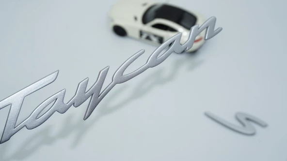 DK Tuning Porsche Taycan S Bagaj 3M 3D Gri ABS Yazı Logo Amblem ürün görseli