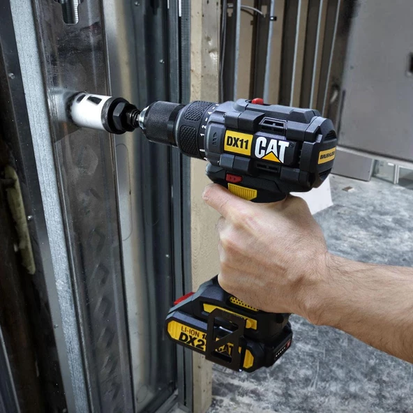 Cat Dx11 18Volt/2.0Ah Li-İon Çift Akülü Kömürsüz Profesyonel Şarjlı Matkap - 12