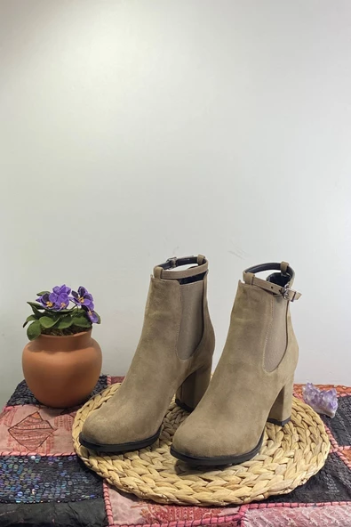 Kadın Süet Topuklu Bot - 23