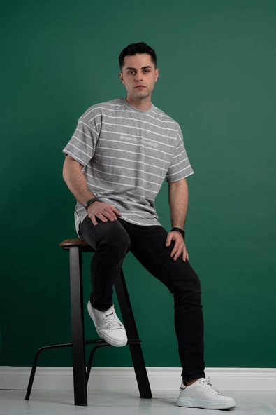 OVERSİZE ÇİZGİLİ ERKEK T-SHİRT