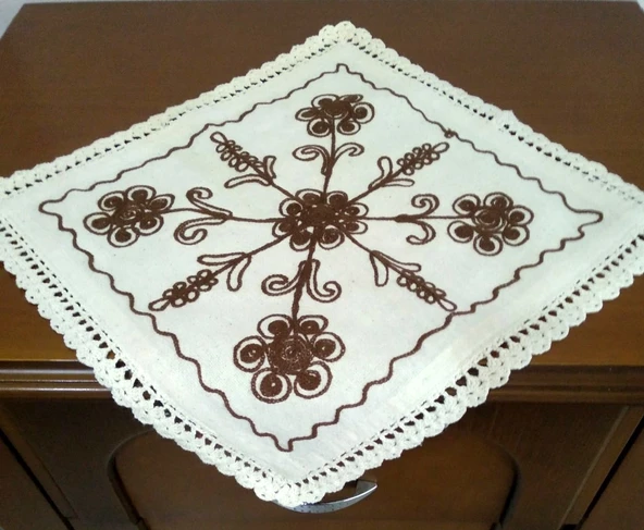 Mandaş Tekstil Dantelli El Örme Laseli Peçete (35x35) - 3