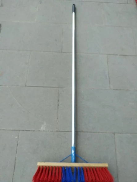 METAL SAPLI SERT PVC KILLI ALAN TEMİZLİK FIRÇASI 40 cm