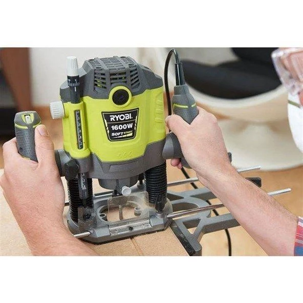 Ryobi RRT1600P-K Çift Kollu El Frezesi 1600W - 2