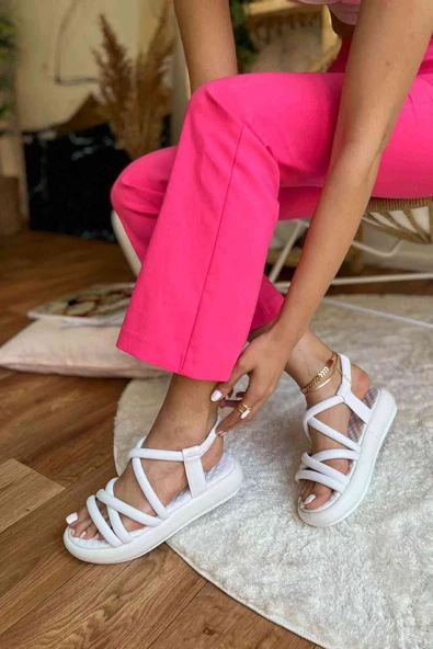 Kadın Yumuşak Pedli Bileği Lastikli Sandalet Beyaz - Resim 6