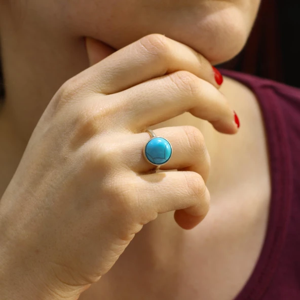 925 Ayar Gümüş Yuvarlak Firuze Taşlı Yüzük