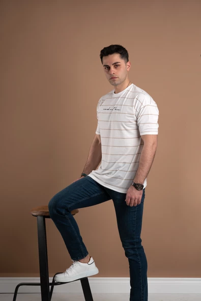 OVERSİZE ÇİZGİLİ SIFIR YAKA ERKEK PENYE T-SHİRT - Resim 2