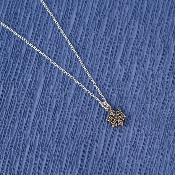 925 Ayar Gümüş Kar Tanesi Kolye - Resim 3