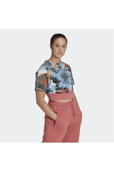 adidas Kadın T-shirt HP0976
