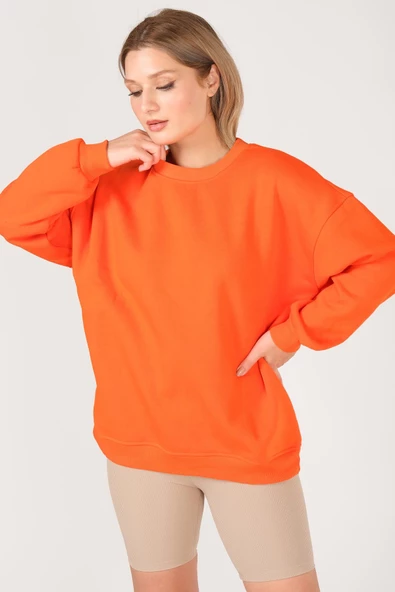 Kadın Sıfır Yaka Oversize Sweatshirt Turuncu - 2