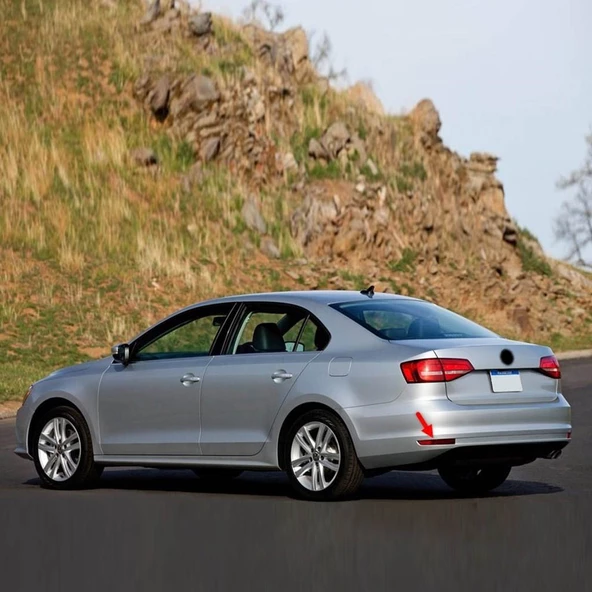 VW Jetta 2015-2018 Sol Arka Tampon Alt Köşe Reflektörü 5C6945105B