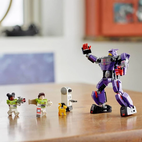 LEGO-76831 Disney and Pixar’s Lightyear Zurg Savaşı - 3