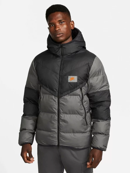 Nike Sportswear Storm-FIT Windrunner Jacket