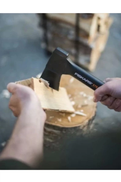 Fiskars X7 Kamp Baltası - 3