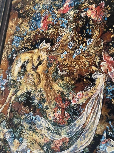 Geyiğin Öpücüğü Floş İpek Halı Tablo 110x90cm - 4