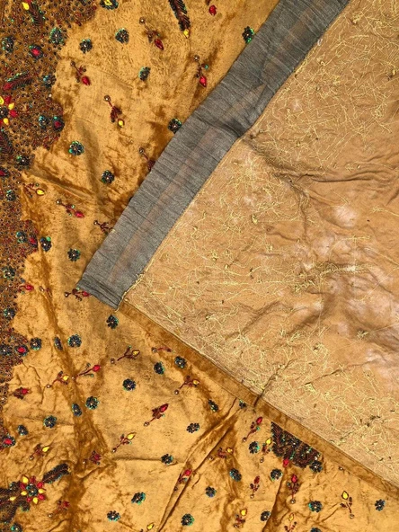 El İşi Otantik İşlemeli Boncuklu Taşlı Kadife Masa Örtüsü 102x108cm 011 - 6