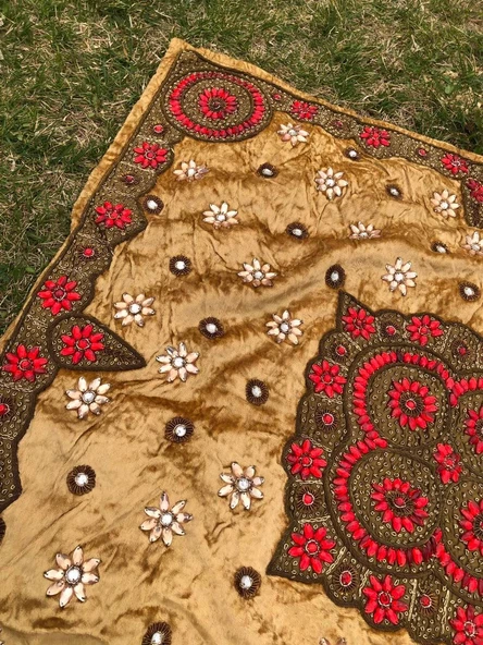 El İşi Otantik İşlemeli Boncuklu Taşlı Kadife Masa Örtüsü 96x103cm 015 - 4