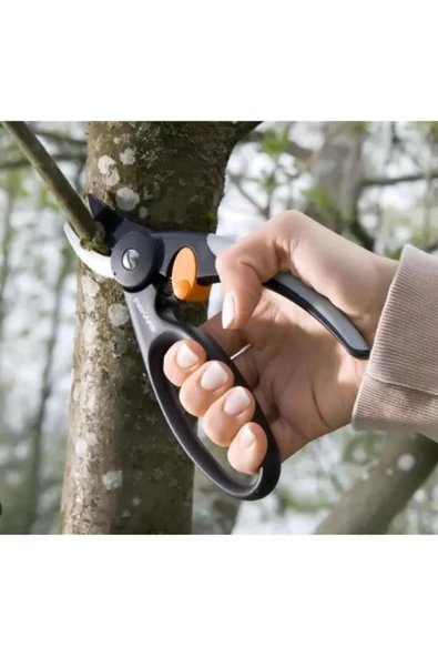 Fiskars P44 Fingerloop Bypass Budama Makası - 4