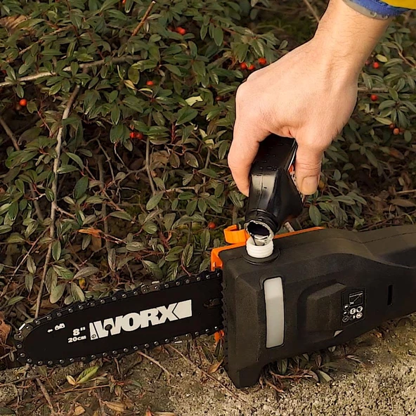 WORX WG349E 20Volt 2.0Ah Li-ion Tek Akülü 20CM Profesyonel Teleskobik Saplı Açı Ayarlı Zincirli Dal Budama - 11