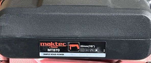 Maktec MT870 Kırıcı Delici Matkap 2.5 KG 720 W - 2
