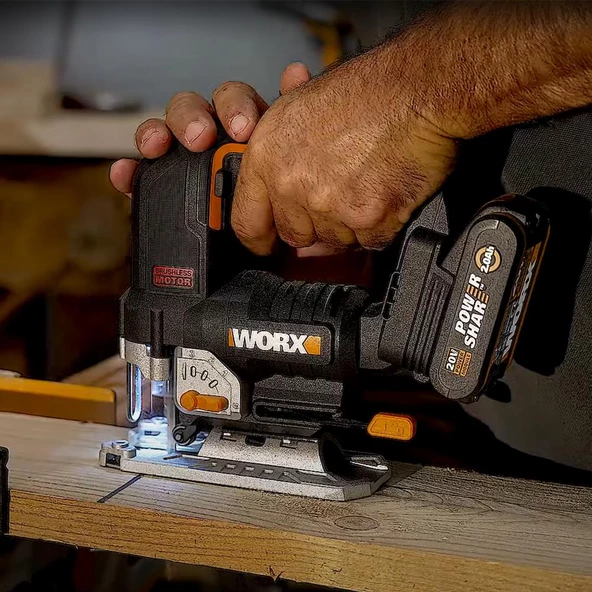 Worx Wx542 20Volt 2.5Ah. Li-İon Tek Akülü Profesyonel Kömürsüz Şarjlı Dekupaj Testere - 12