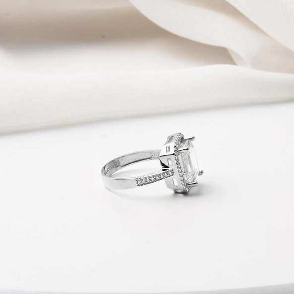 14 Ayar Beyaz Altın Baget Yüzük - Resim 4