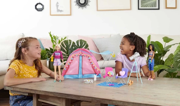Barbie Malibu ve Brooklyn Kampta Oyun Seti HGC18 - 2
