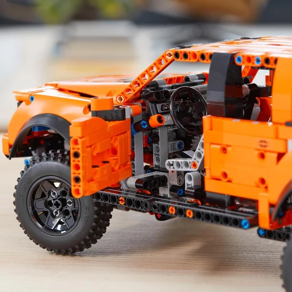 LEGO Technic 42126 Ford F-150 Raptor - Resim 5