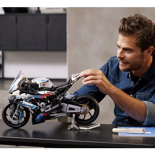 LEGO Technic 42130 Bmw M 1000 Rr (1920 Parça) - 4