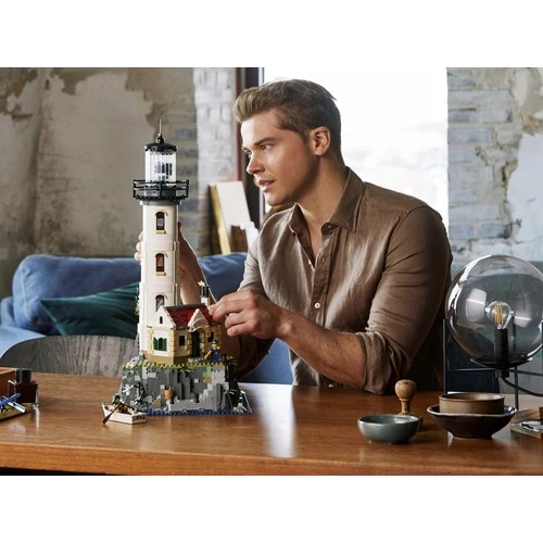 LEGO Ideas 21335 Motorlu Deniz Feneri (2065 Parça) - 3