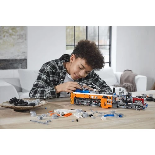 LEGO Technic 42128 Ağır Yük Çekici Kamyonu  (2017 Parça) - Resim 8