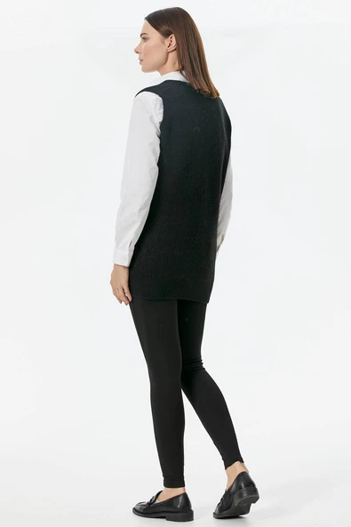 Derin V Yaka Cepli Uzun Triko Süveter - Siyah - Resim 5