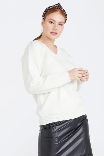 Kadın V Yaka Triko Kazak - Kemik - 2