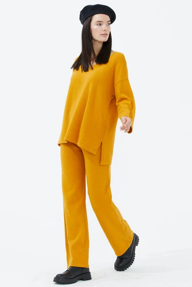 V Yaka İkili Triko Takım - Güneş - Resim 2