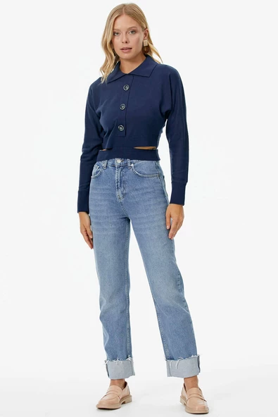 Parça Detaylı Polo Yaka Düğmeli Triko Crop - Lacivert ürün görseli 1