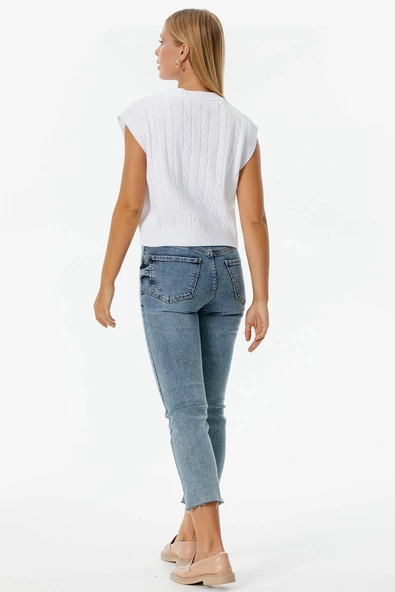 V Yaka Saç Örgülü Triko Süveter - Beyaz - Resim 5