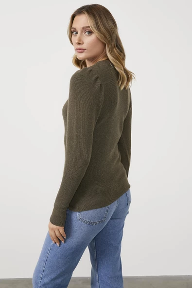 Sıfır Yaka Omuzları Düğmeli Triko Kazak - Haki - Resim 6