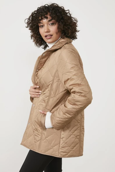 Kapitone Rahat Kalıp İçi Peluş Mont - Kamel - Resim 5