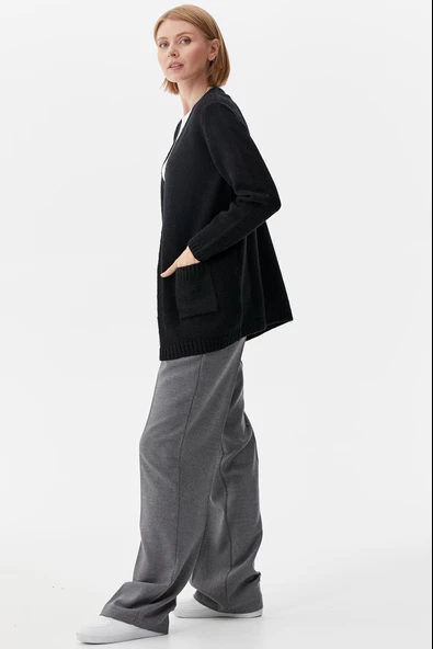 V Yaka Cepli Kadın Triko Ceket - Siyah - Resim 4