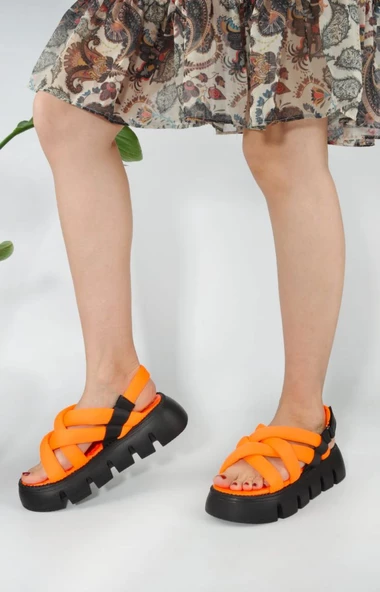 Çapraz Bağlı Neon Turuncu Siyah Ortopedik Taban Kadın Sandalet - Resim 4