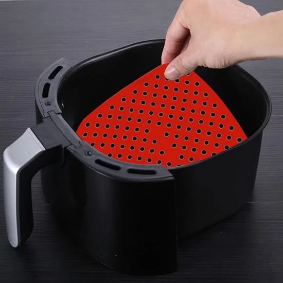 BUFFER® 150 Adet Kullan-At Delikli Kare Model Pişirme Kağıdı Ve Kare Kırmızı Pişirme Matı 21,5Cm - 2