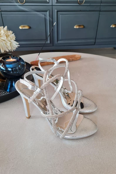 015 1050 Topukla Kadın Taşlı Topuklu Abiye Ayakkabı - 4