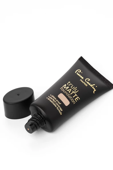 Pierre Cardin Truly Matte Foundation- Cream-429 - 3